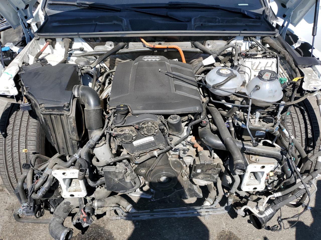 Audi Q5 Premium Image 11