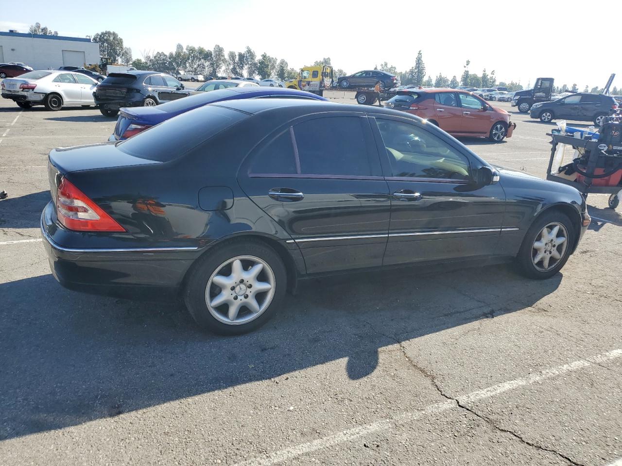 Mercedes-Benz C-Class 320 Image 5