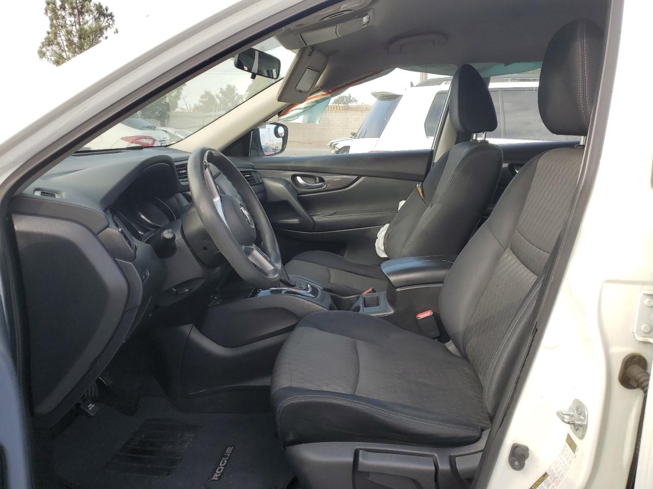 Nissan Rogue S Image 12