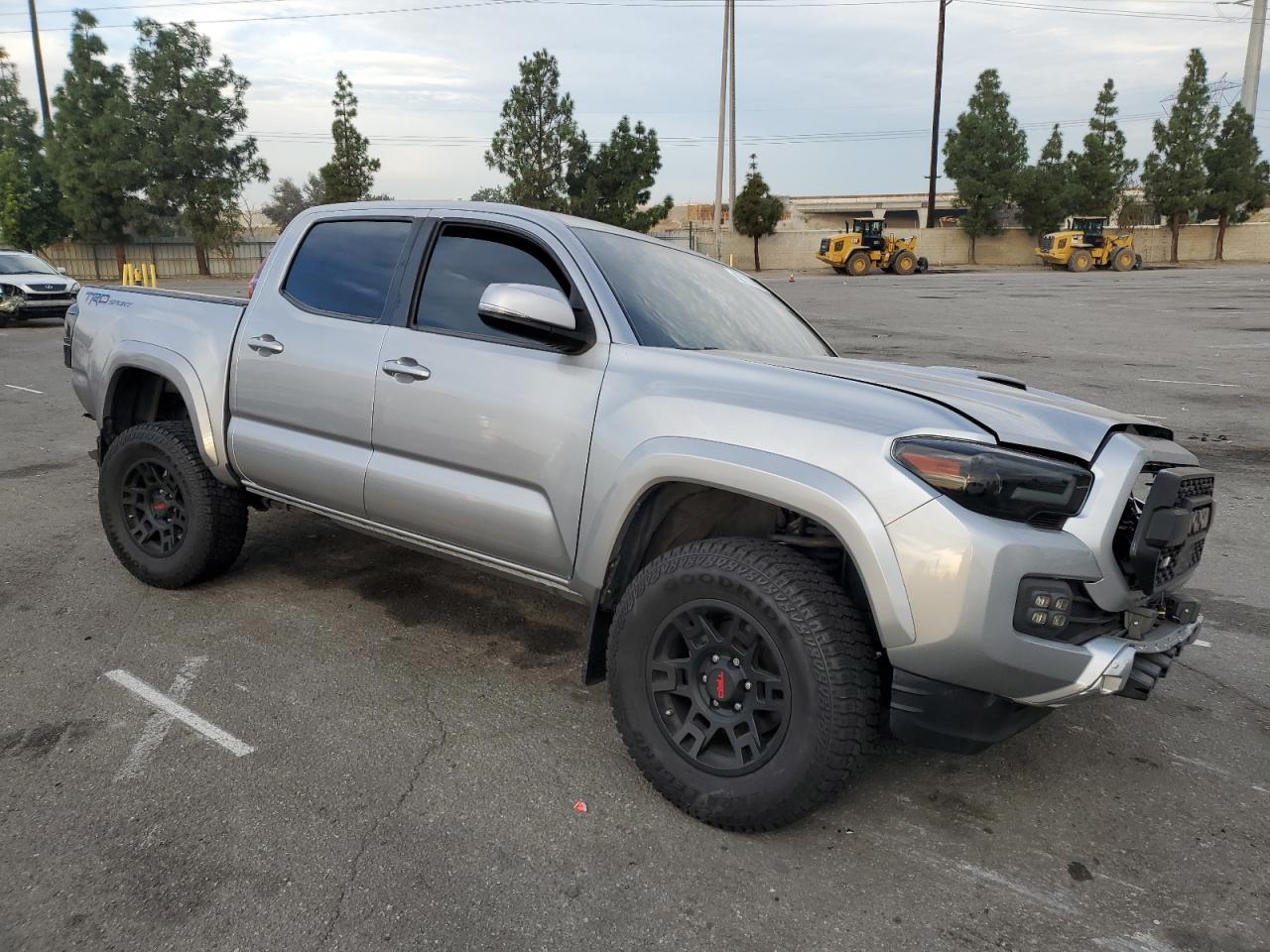 Toyota Tacoma Double Cab Image 8