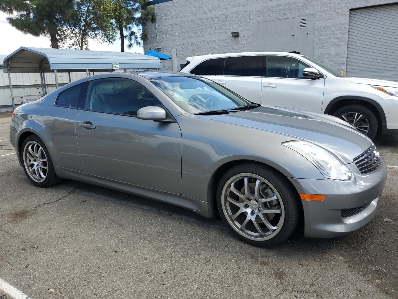 INFINITI G35 Image 2