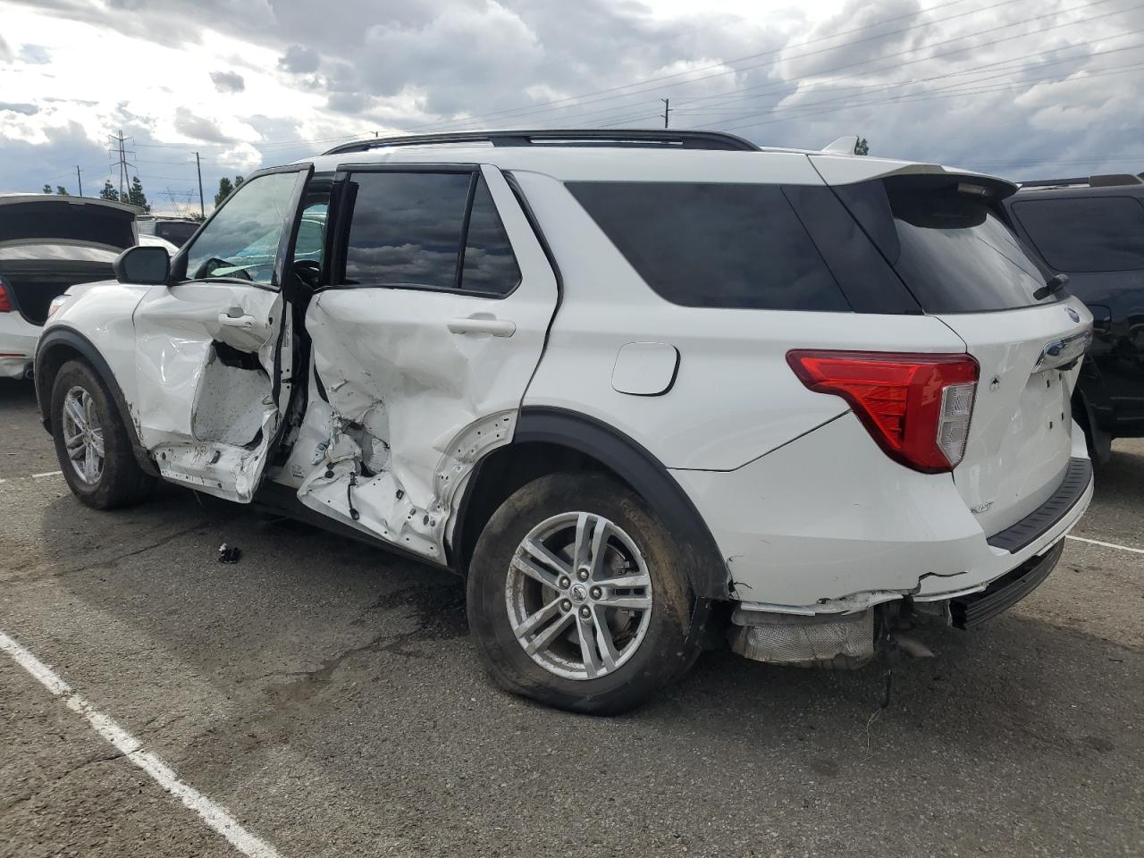 Ford Explorer Xlt Image 3