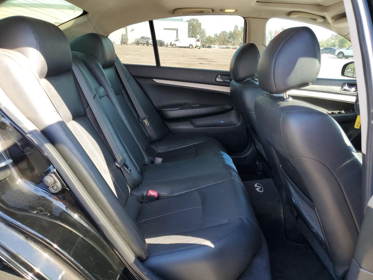 INFINITI G35 Image 12