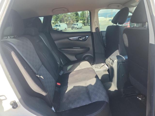 Nissan Rogue S Image 5