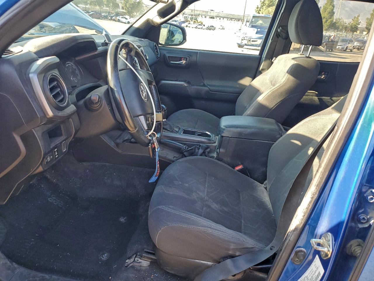 Toyota Tacoma Double Cab Image 6