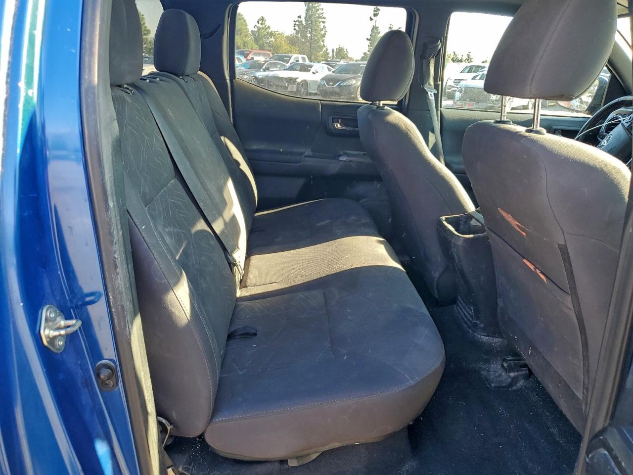 Toyota Tacoma Double Cab Image 7