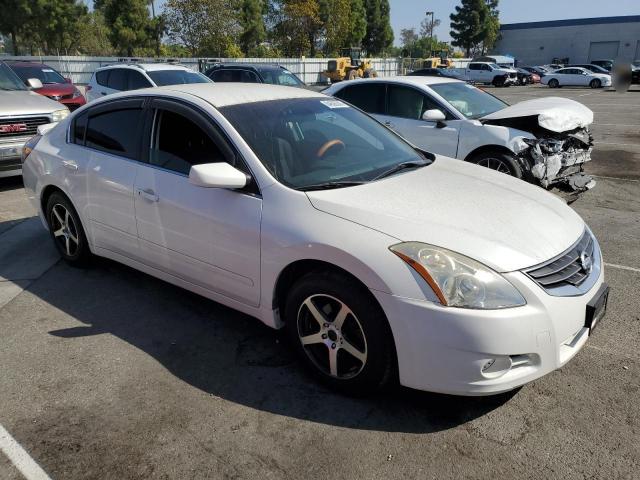 Nissan Altima Base Image 2