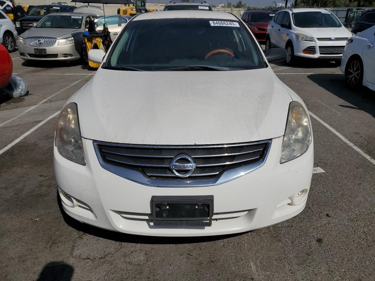 Nissan Altima Base Image 8
