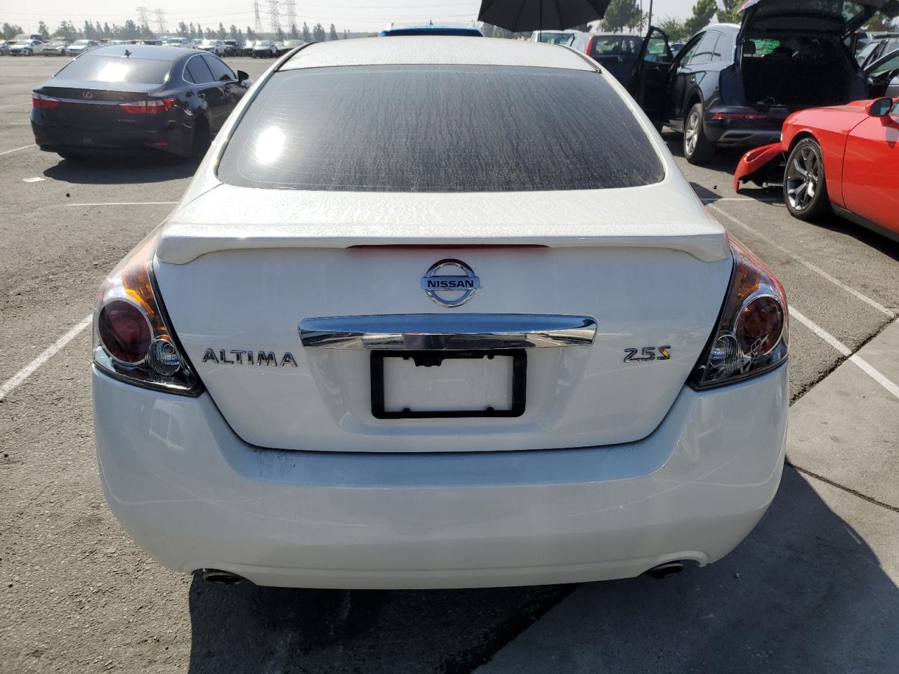 Nissan Altima Base Image 3