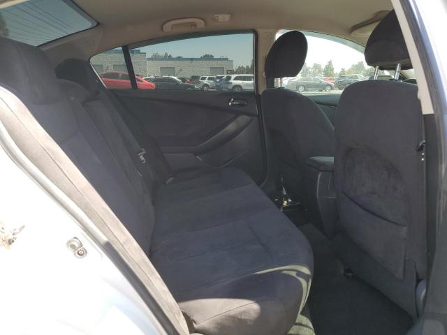 Nissan Altima Base Image 10