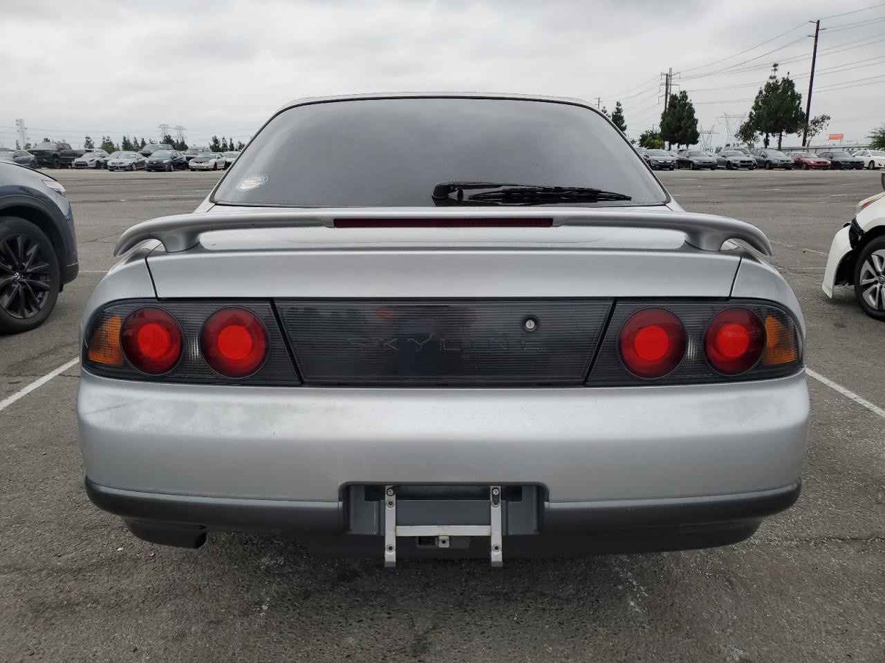 Nissan Skyline Image 2