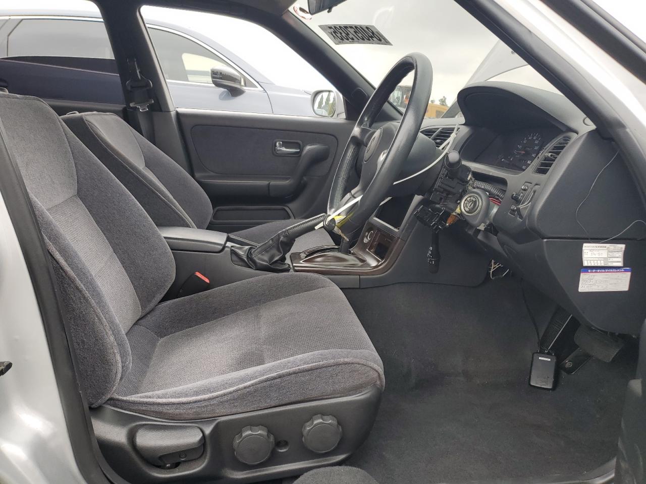 Nissan Skyline Image 5