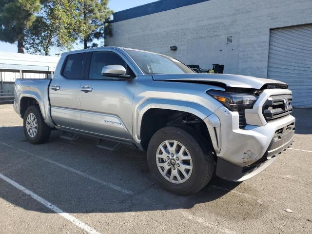 Toyota Tacoma Double Cab Image 6