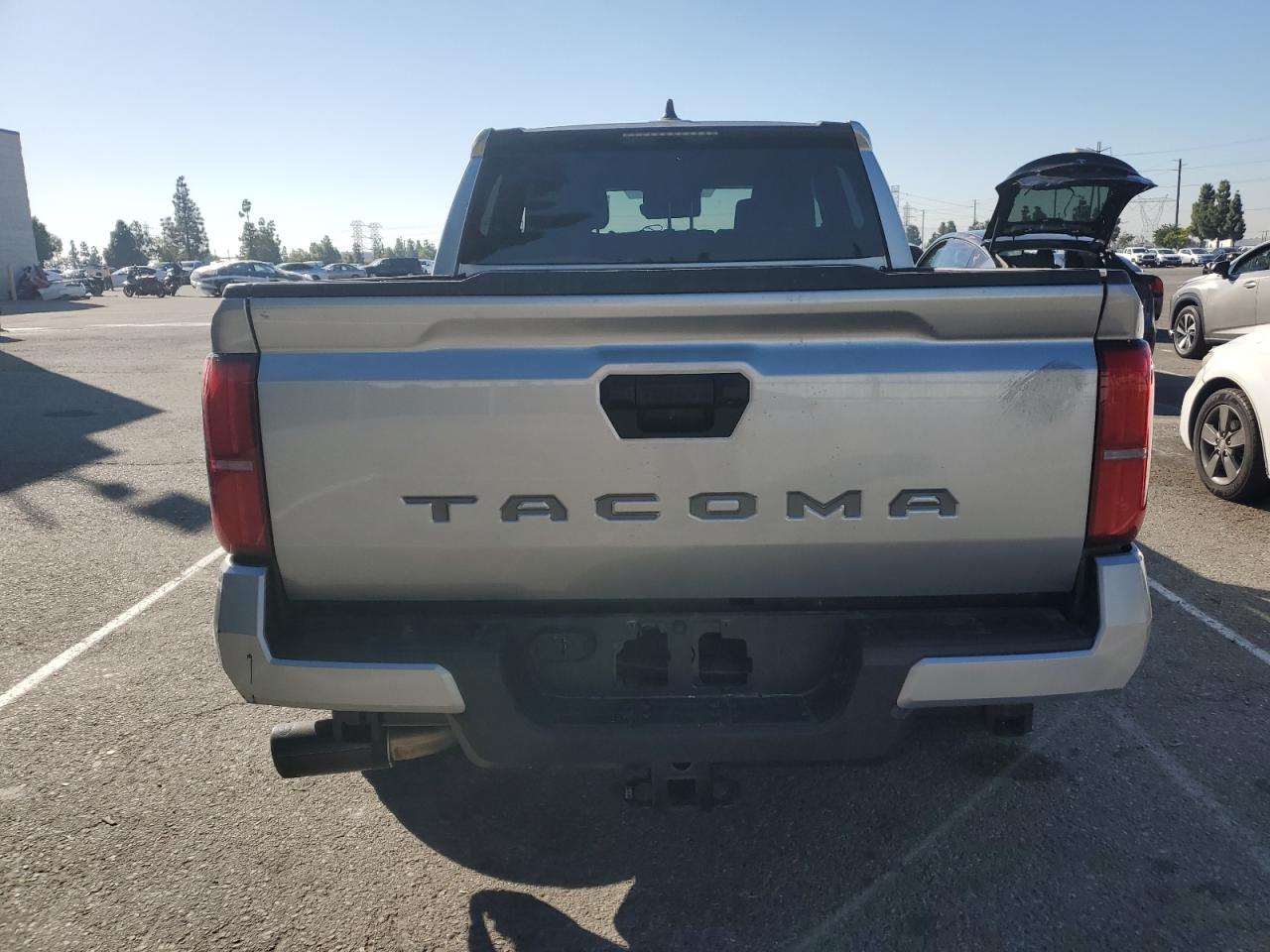 Toyota Tacoma Double Cab Image 11