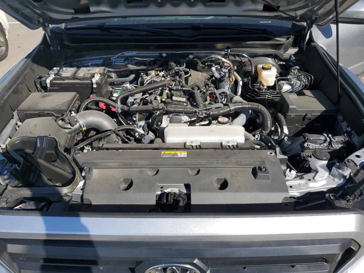 Toyota Tacoma Double Cab Image 9