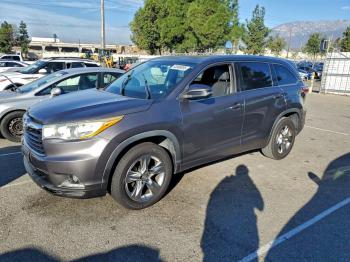  Salvage Toyota Highlander