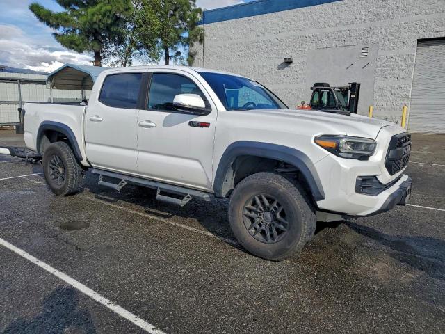 Toyota Tacoma Double Cab Image 3