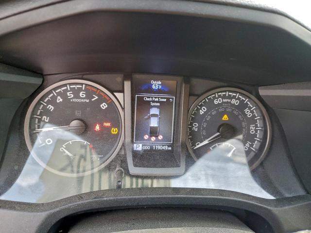 Toyota Tacoma Double Cab Image 4