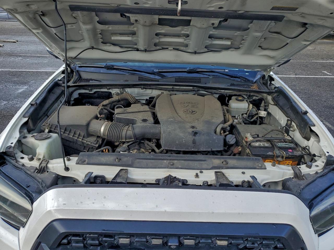 Toyota Tacoma Double Cab Image 7