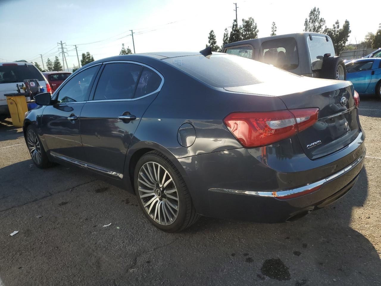 Kia Cadenza Premium Image 12