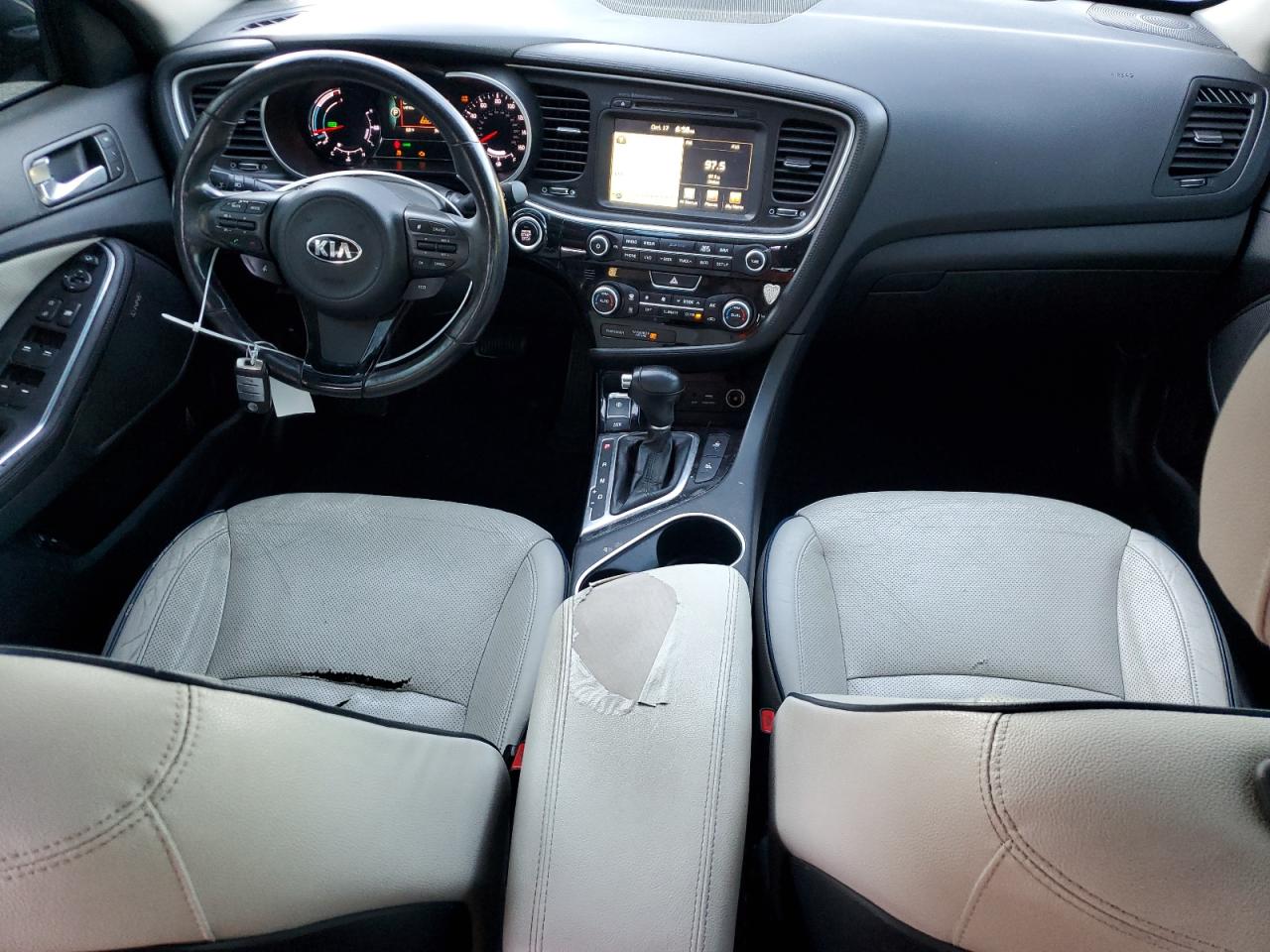 Kia Optima Hybrid Image 12