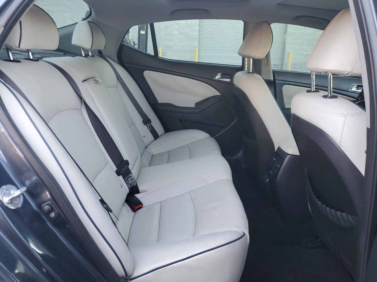 Kia Optima Hybrid Image 11