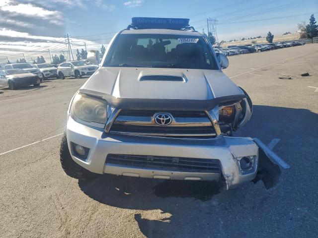 Toyota 4Runner Sr5 Image 3