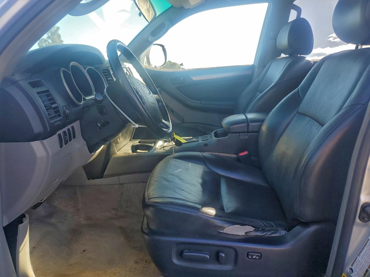 Toyota 4Runner Sr5 Image 6