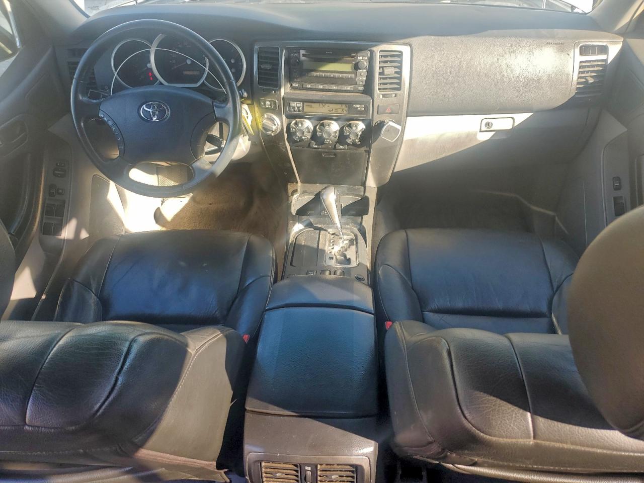 Toyota 4Runner Sr5 Image 4