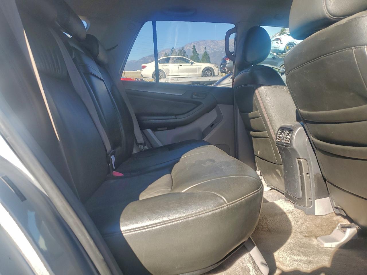 Toyota 4Runner Sr5 Image 9