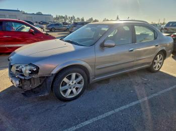  Salvage Nissan Maxima