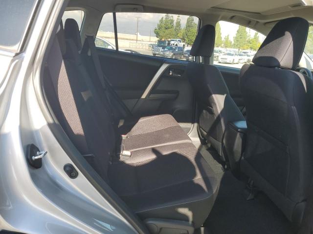 Toyota RAV4 Xle Image 12