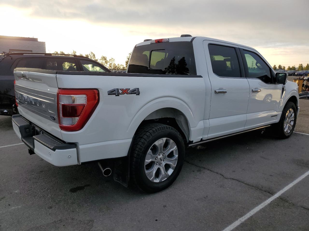 Ford F-150 Supercrew Image 2