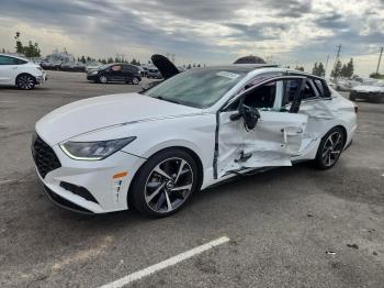  Salvage Hyundai SONATA