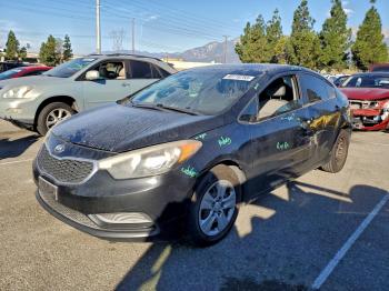  Salvage Kia Forte
