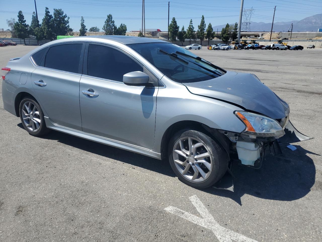 Nissan Sentra S Image 2