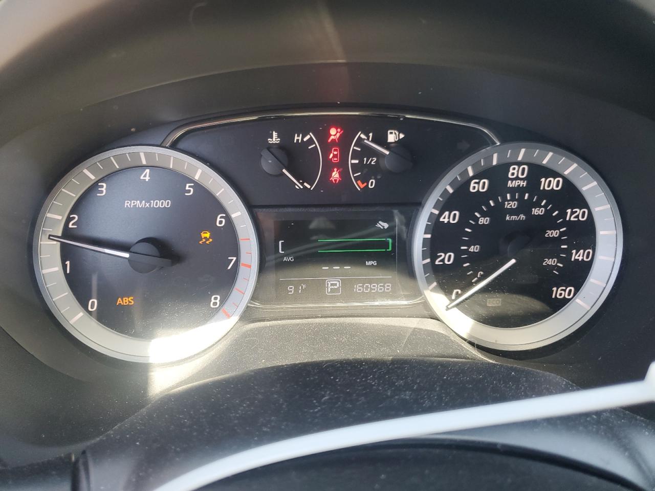 Nissan Sentra S Image 7