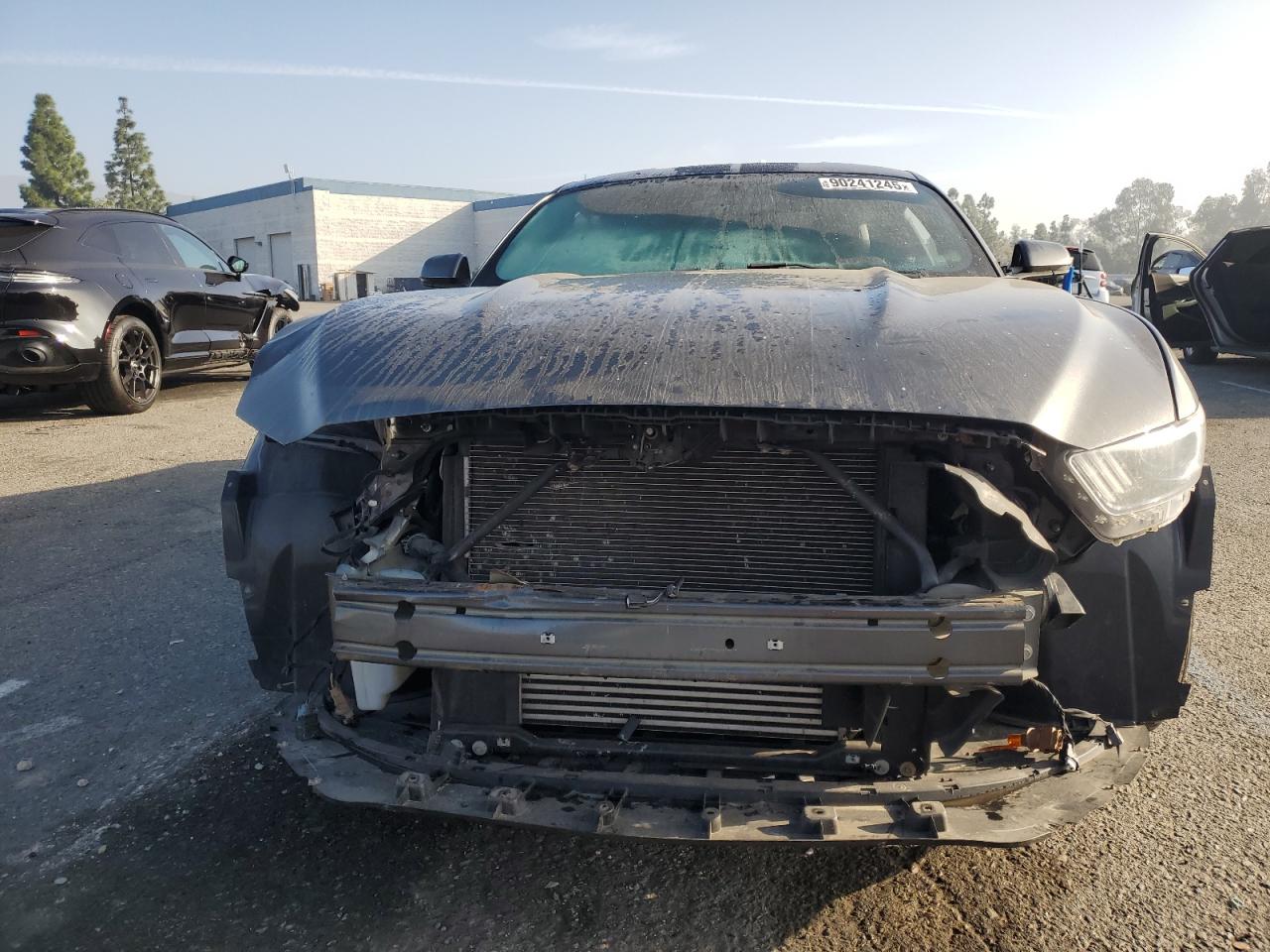 Ford Mustang Image 7