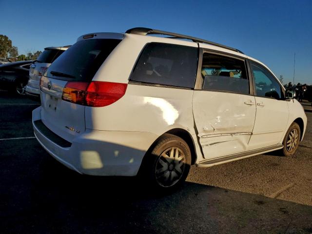Toyota Sienna Ce Image 12