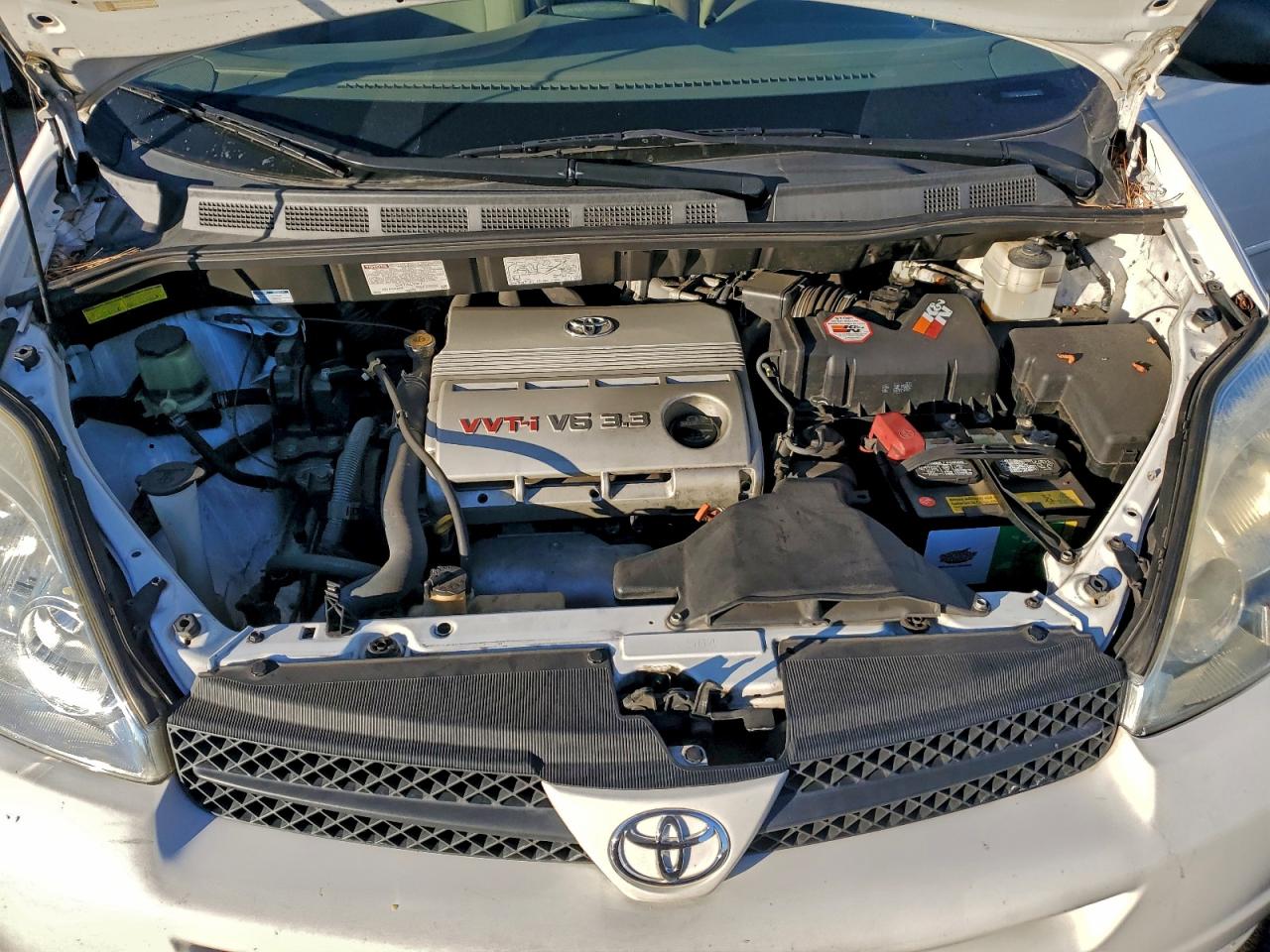 Toyota Sienna Ce Image 9