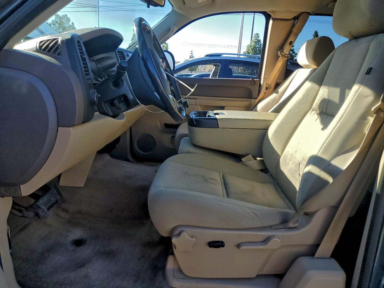 Chevrolet Silverado C1500 Lt Image 8