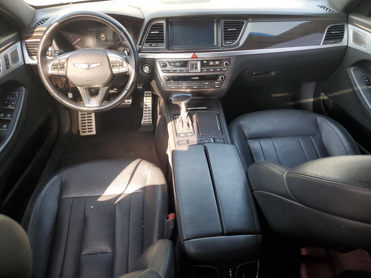 Hyundai Genesis Base Image 7