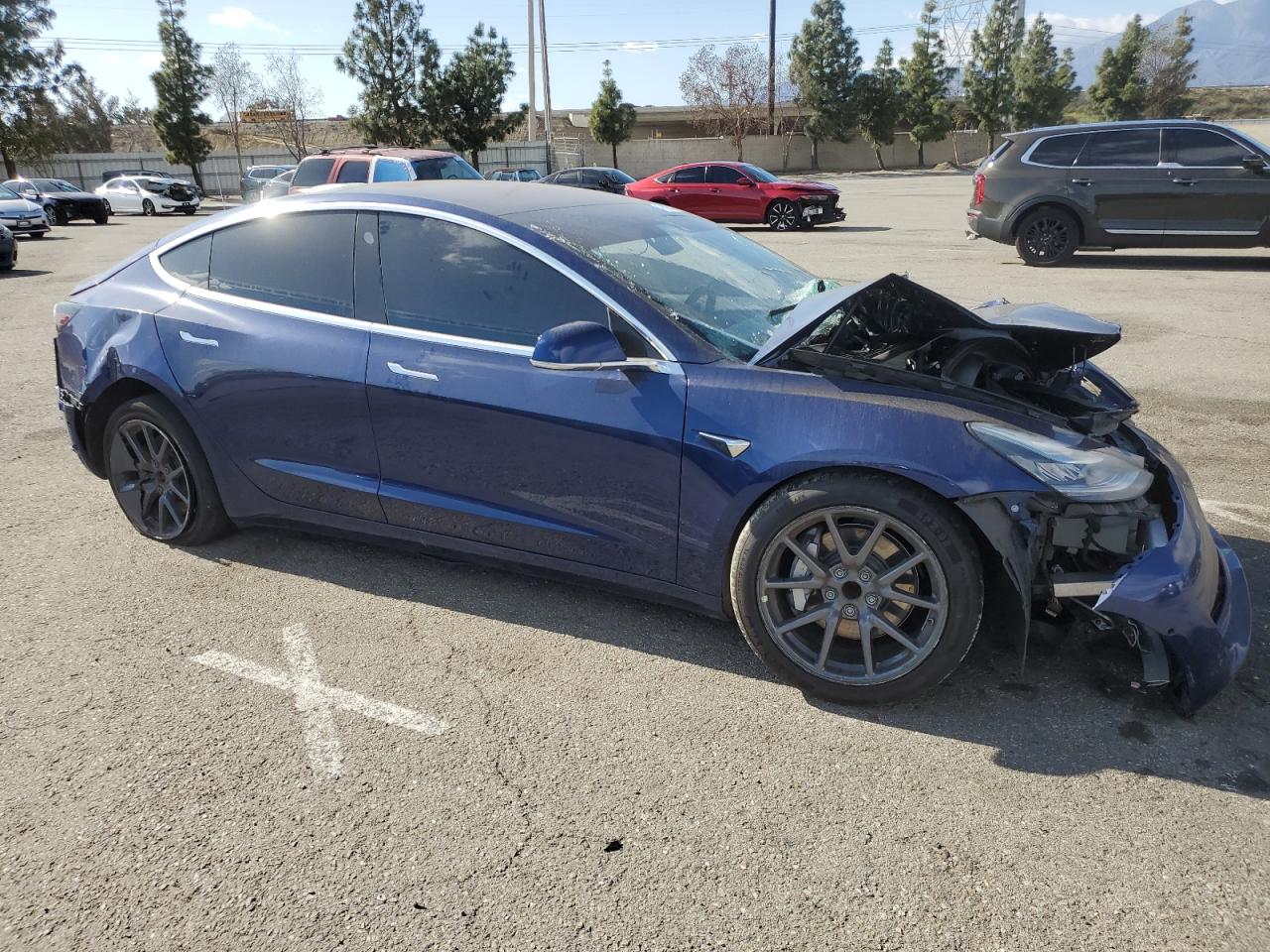 Tesla Model 3 Image 4