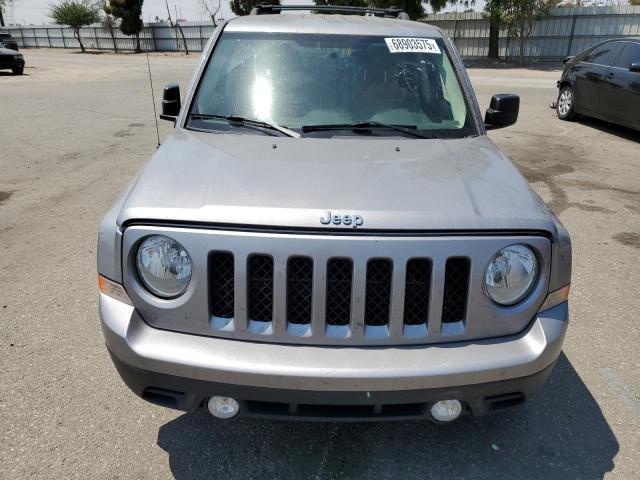 Jeep Patriot Latitude Image 4