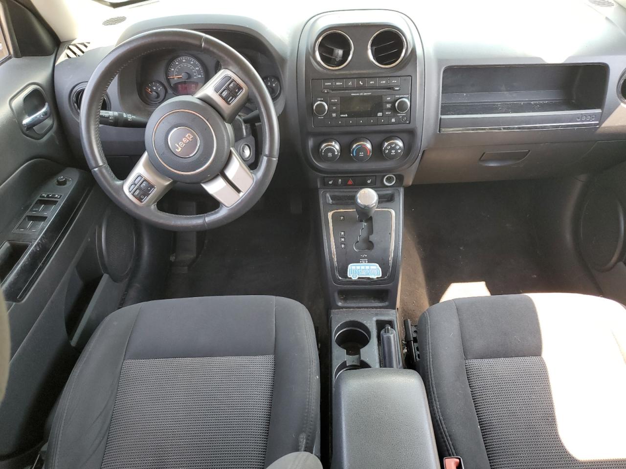 Jeep Patriot Latitude Image 9