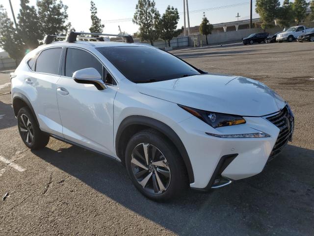 Lexus NX 300 Image 2