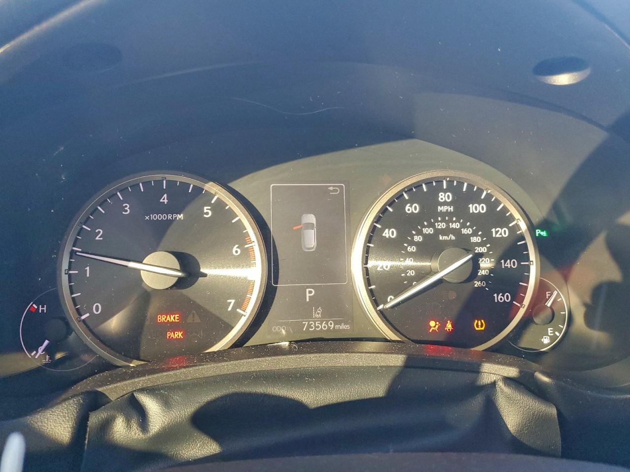 Lexus NX 300 Image 9