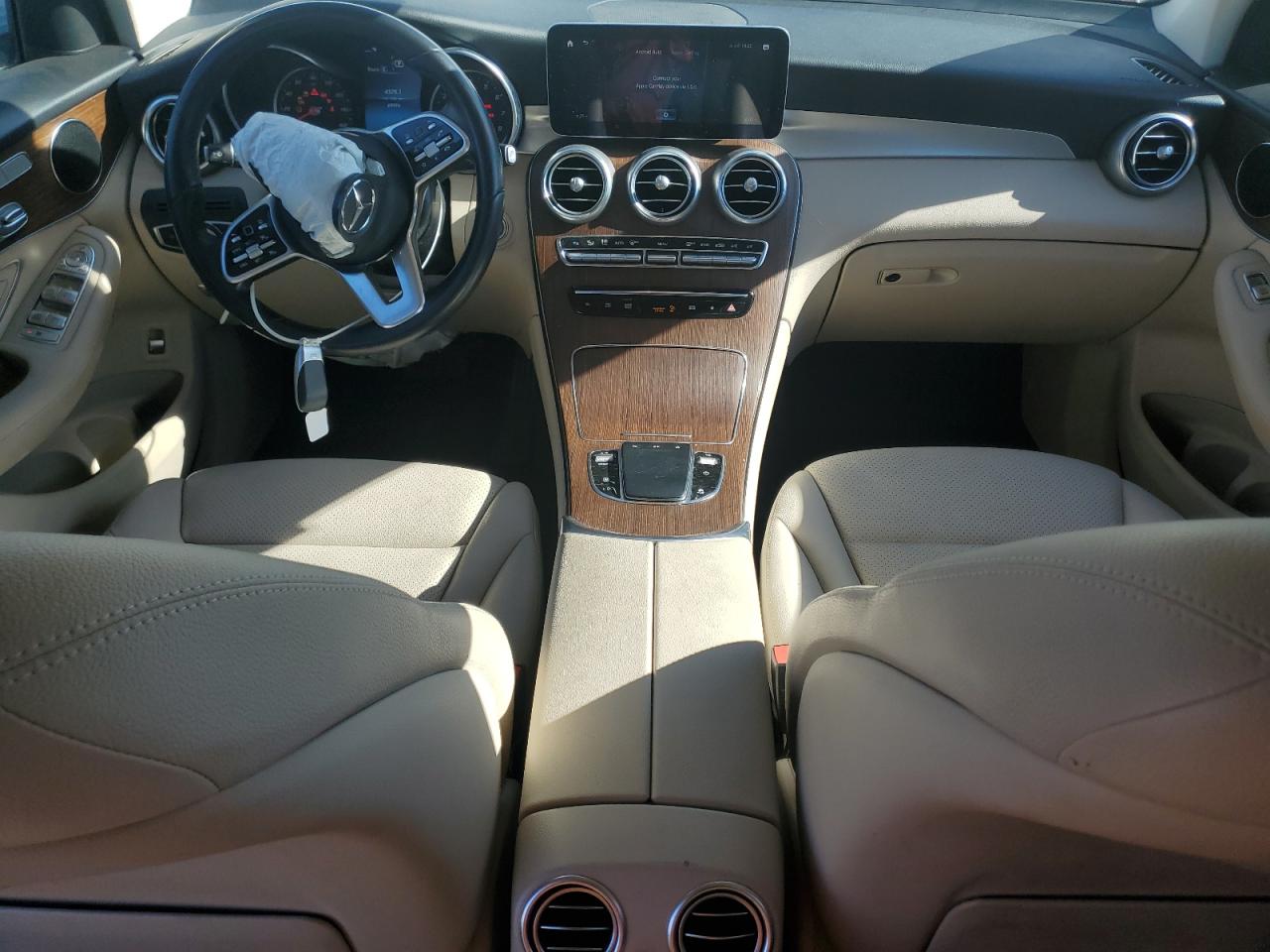 Mercedes-Benz GLC 300 Image 3
