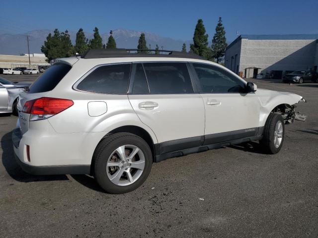 Subaru Outback 2.5i Limited Image 3