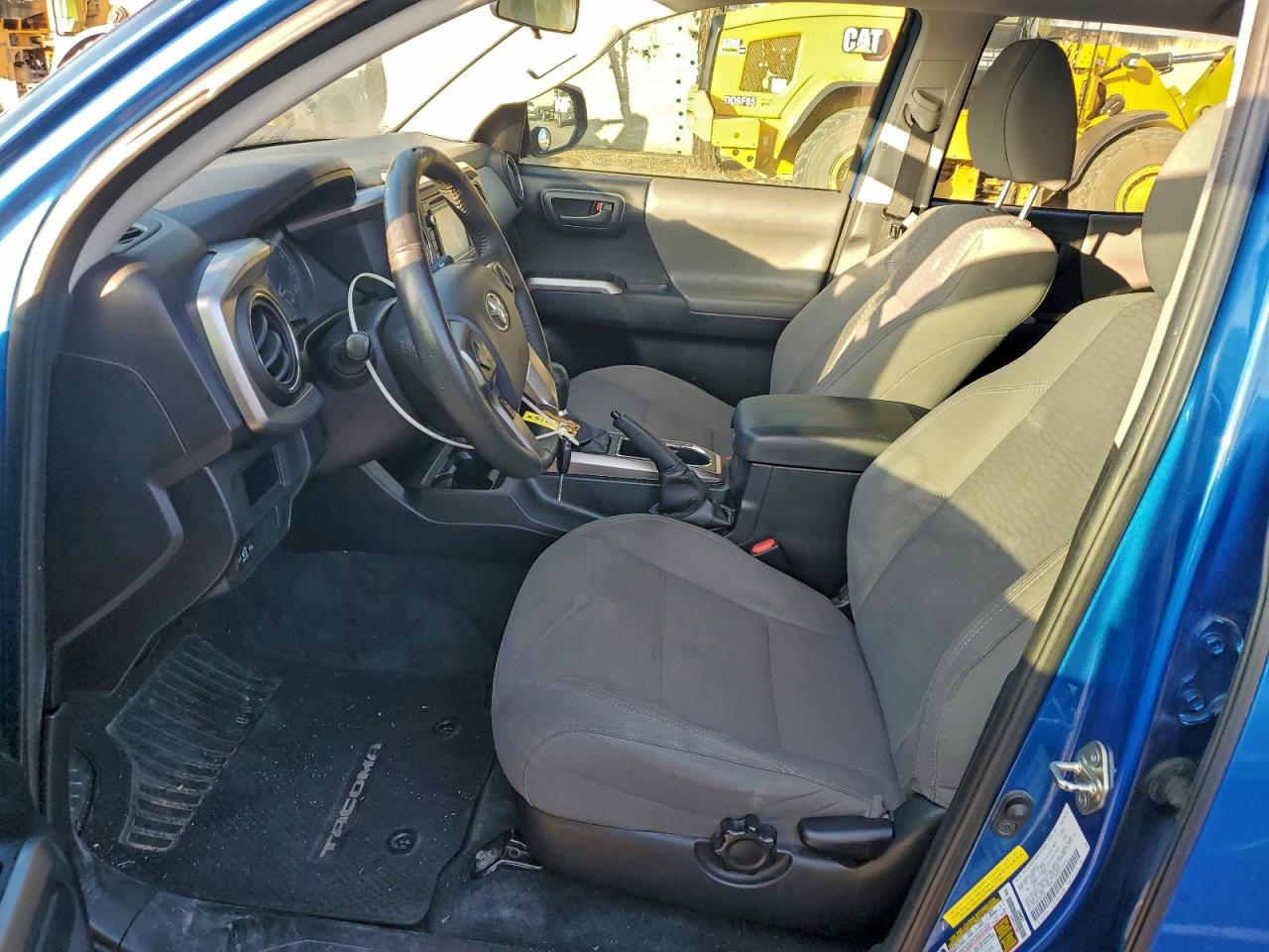 Toyota Tacoma Double Cab Image 8